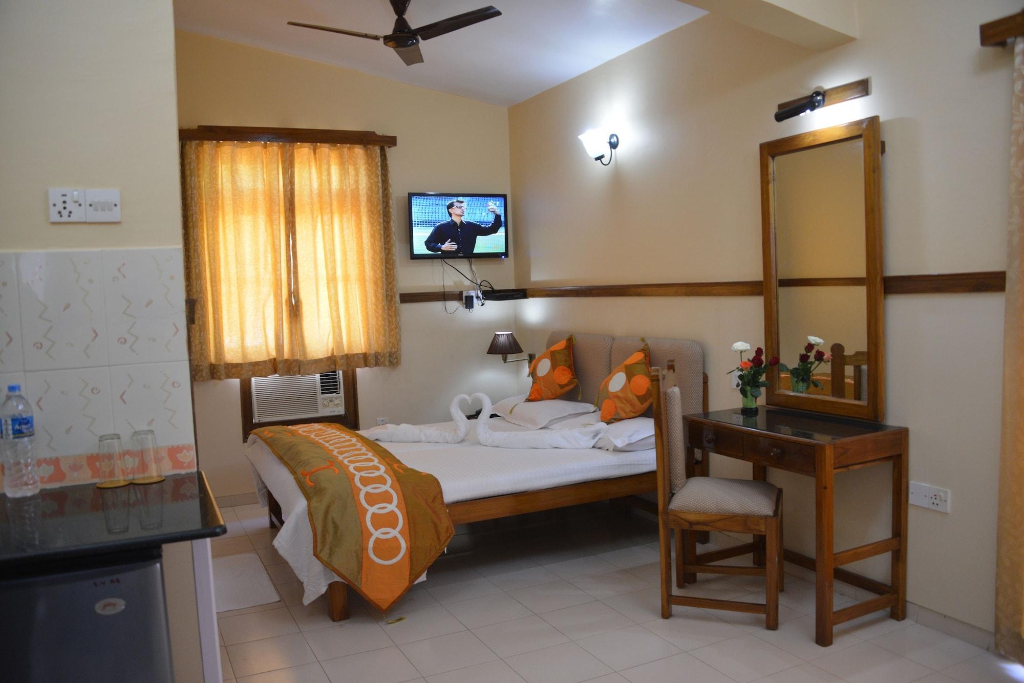 Summerville Beach Resort Candolim Exterior foto